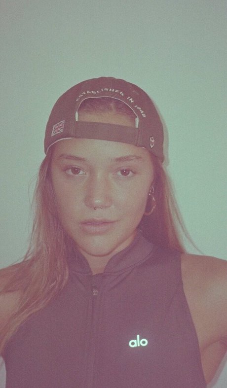 Olivia Ponton トップスター 写真