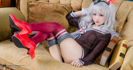 巨大なペニスオンリーファンズ ポルノ 画像