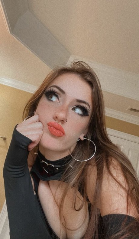 クーガーズオンリーファンズ 無料 写真