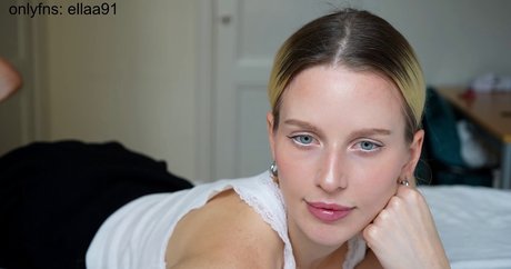 主観視点の手コキOnlyFans セックス ギャラリー