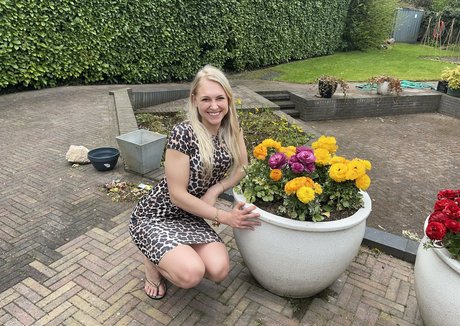 裸の熟女オンリーファンズ 無料アダルト 写真