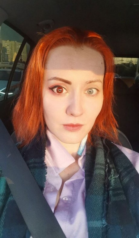 巨乳ティーンオンリーファンズ ホット 写真