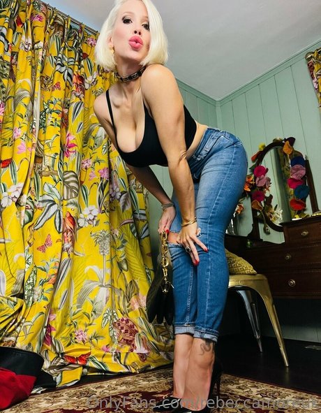 ラテン系のプッシーオンリーファンズ 素敵 ギャラリー