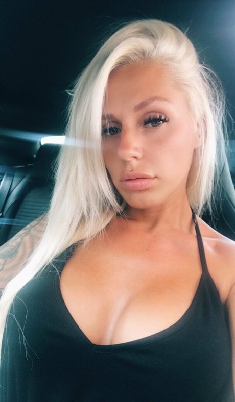 ブッシュ・オンリーファンズ エロ アーカイブ