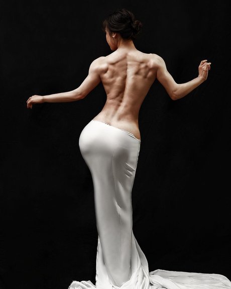 大きな黒い猫OnlyFans 美しい裸 写真