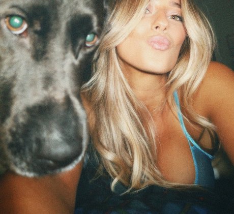 hadelinemope ヌードスター 写真