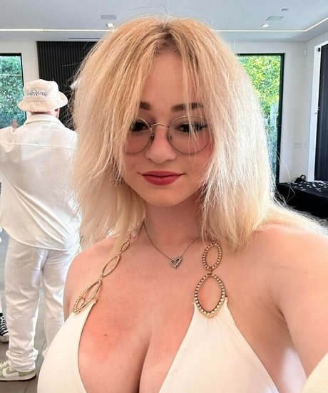 Chloethehokage スター ヌード ギャラリー