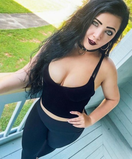 縛られたOnlyFans ホットヌード 画像