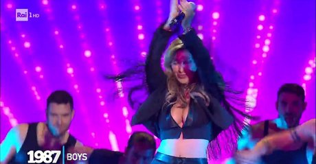 濡れたパンティーOnlyFans ホットセクシー 画像