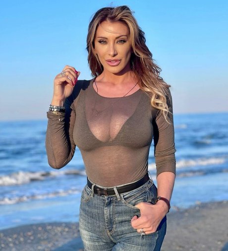 ポーグガールズオンリーファン アートヌード 写真