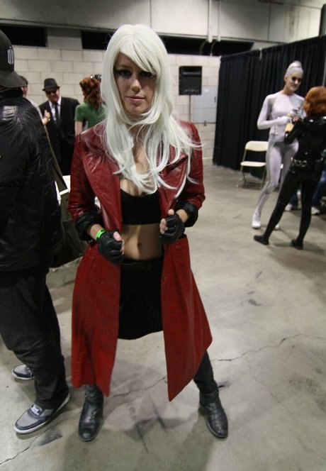 Marisha Ray XXXモデル 画像