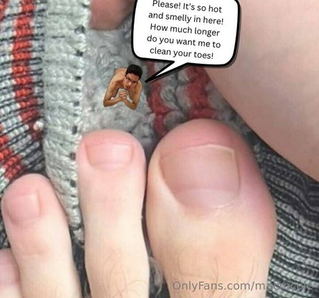 曲線美のクーガーOnlyFans ホットヌード 写真