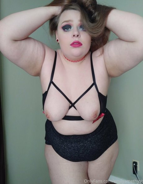 曲線美のランジェリーOnlyFans ポルノグラフィック 写真