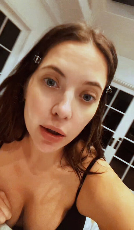 マイクロTバックOnlyFans パーフェクト 写真