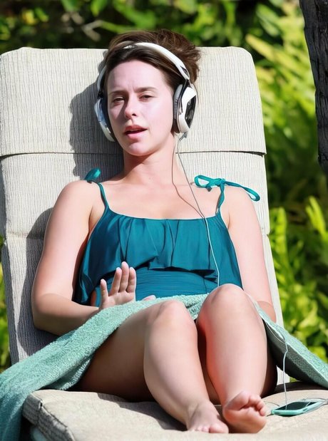 Jennifer Love Hewitt 独占スター 写真