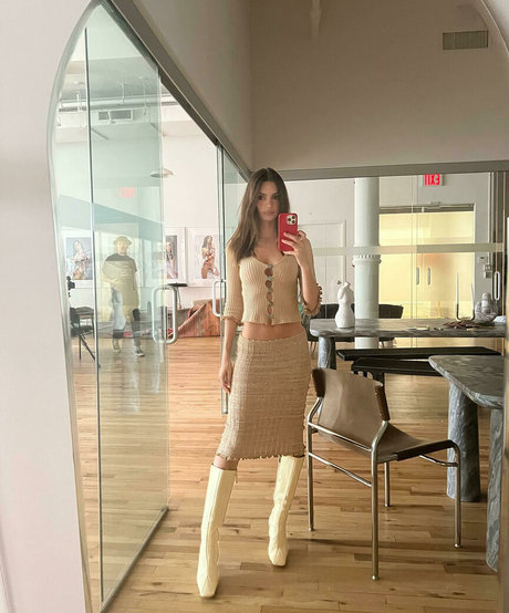 足ヌードオンリーファンズ 無料セックス ギャラリー