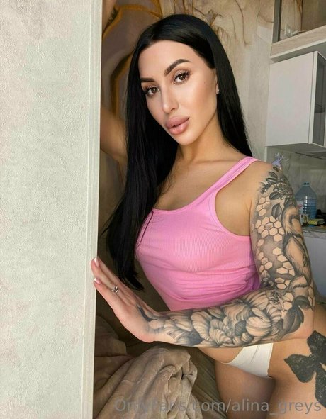 逆騎乗位 オンリーファンズ 無料裸 写真