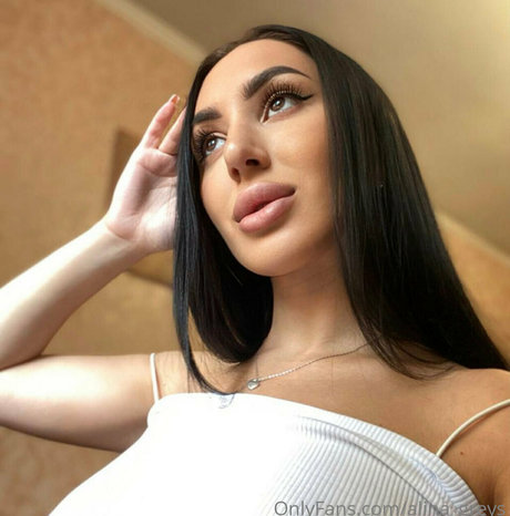 巨乳義母OnlyFans ポルノ 写真