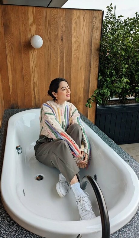 バスルームファックOnlyFans 可愛い 写真