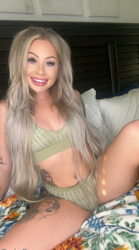 熟女乱交OnlyFans セクシー ギャラリー