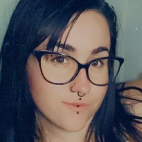 bigtiddiegothwife エロティック女優 画像