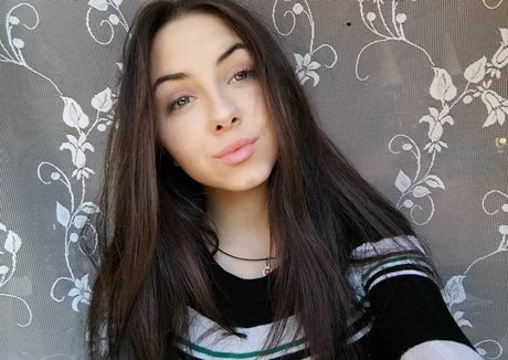 Wiktoria Bystron 独占女優 アーカイブ