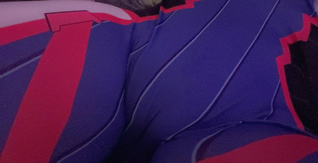 kltt3y エロティックモデル ギャラリー