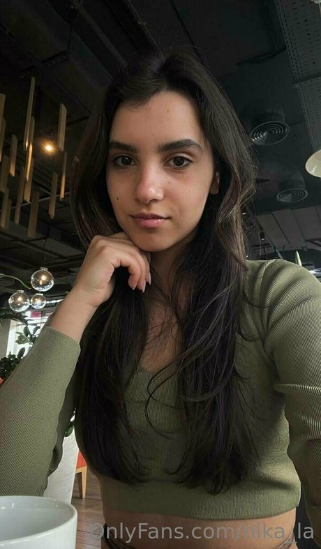 nika la ホット女優 ギャラリー