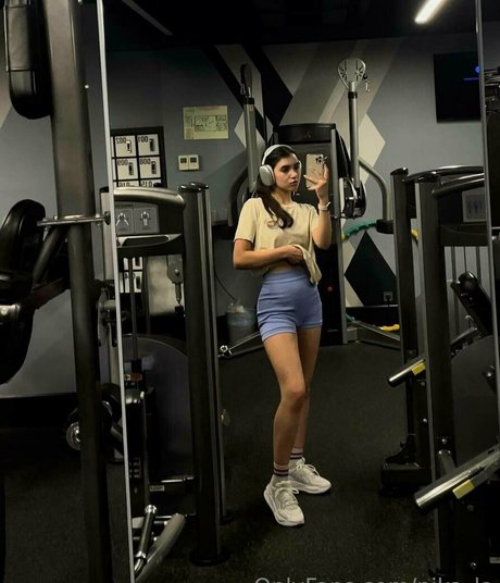 nika la セクシーモデル 画像