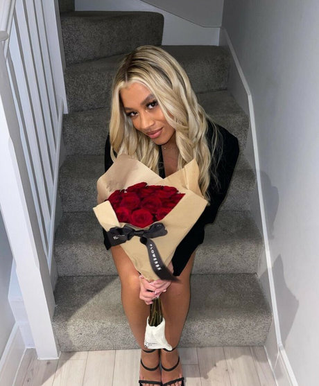 熟女メガネOnlyFans ホットヌード ギャラリー