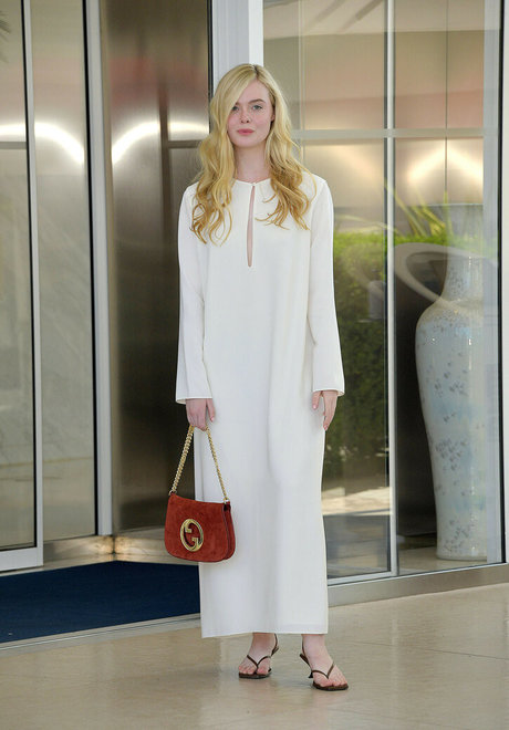 Elle Fanning スター 裸 画像