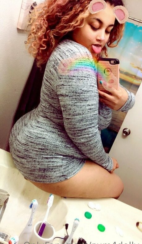 cum4dolly ポルノモデル 画像