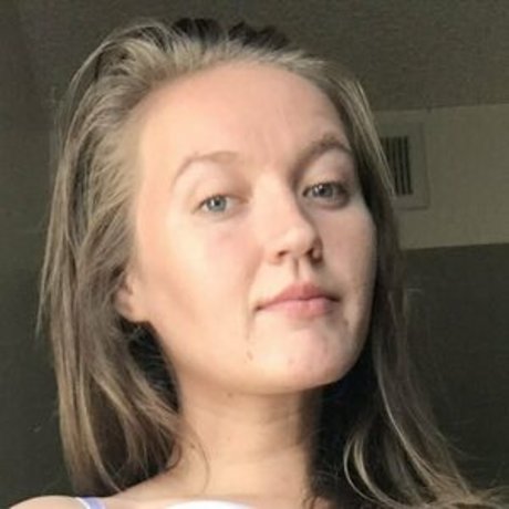 19歳のOnlyFans アダルト 画像