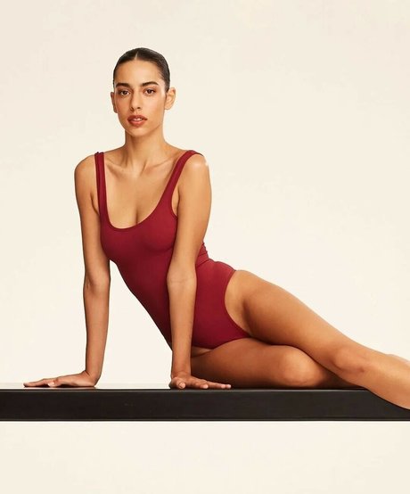 Marina Sena ポルノスター 独占 ギャラリー