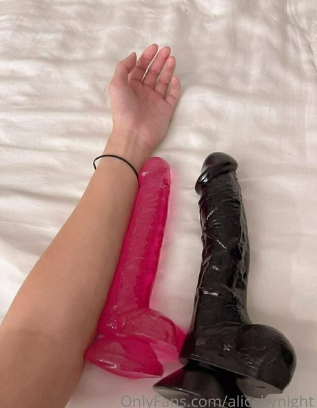 alicebynight エロティックなポルノスター アーカイブ