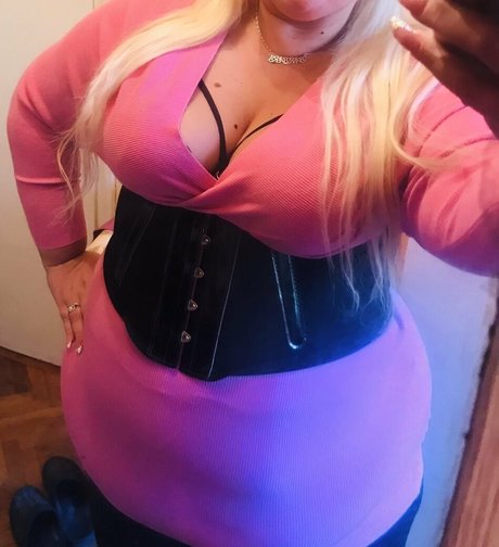 barbiessbbw セクシーモデル 写真