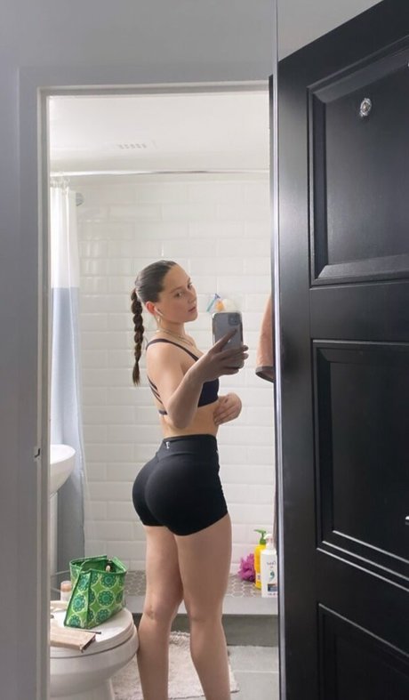 Lilly Breton エロティックなスター 画像