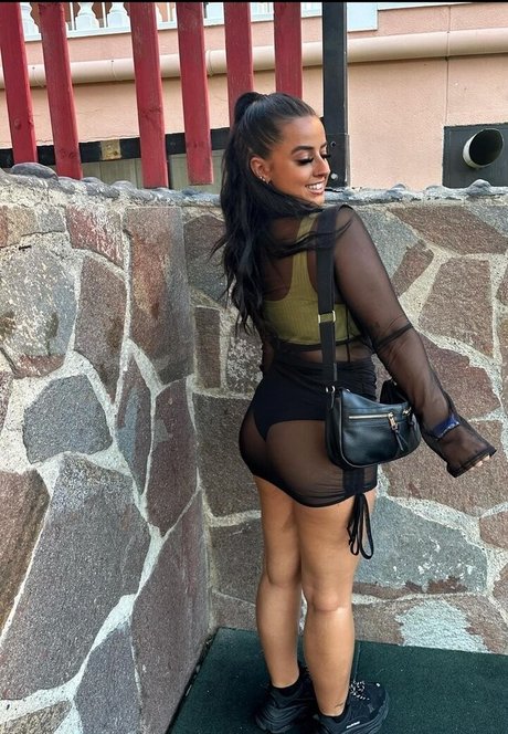 ラバーオンリーファン セクシーヌード ギャラリー