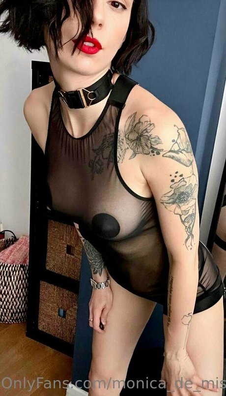 赤毛ティーンオンリーファンズ ホットセクシー 写真