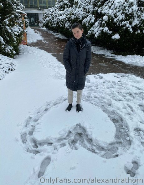 alexandrathorn ポルノ女優 写真