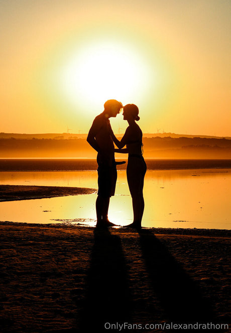 alexandrathorn ホットスター 写真