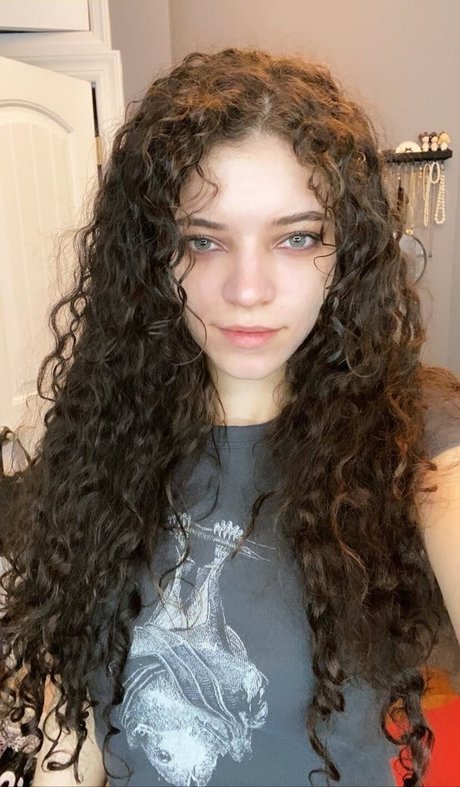 Brittany Venti 美しいスター 写真