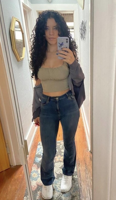 Brittany Venti ヌードモデル アーカイブ