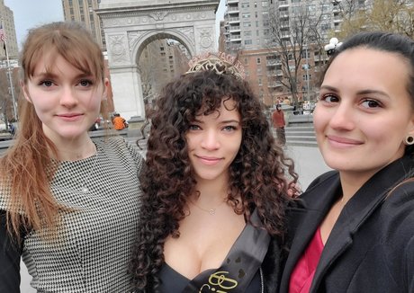 赤毛の熟女オンリーファンズ セクシー ギャラリー