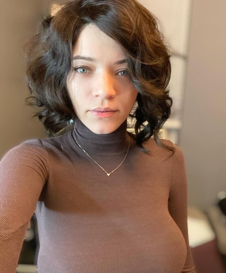 Brittany Venti エロティックなモデル 写真