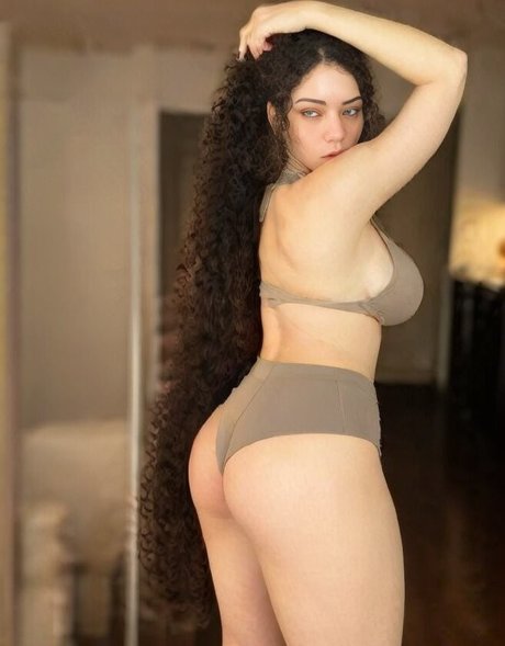 Brittany Venti かわいいスター 画像