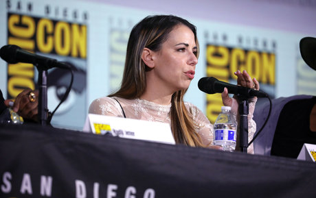 Laura Bailey 美しいスター 画像