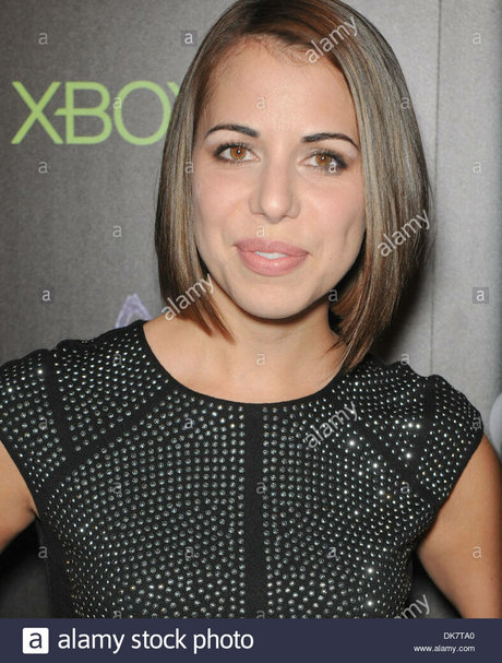 Laura Bailey ヌード女優 画像