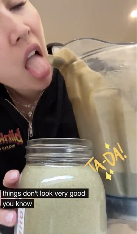 ぽっちゃり黒人OnlyFans 美しいヌード 写真