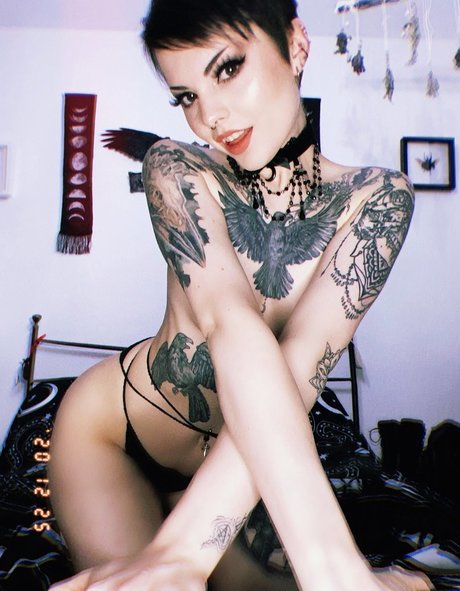 毛深い足のOnlyFans トップ アーカイブ